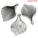 10 Large Silver Tone Metal CALLA LILY Charm Pendants connector links . chs0853