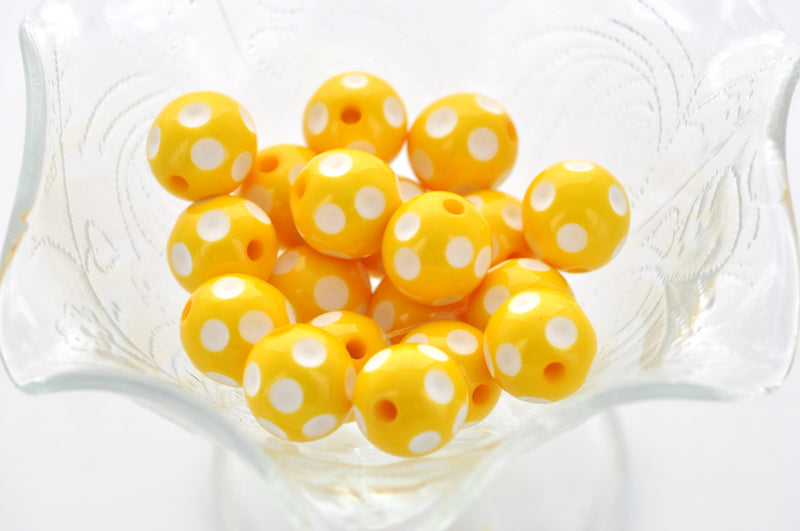 16mm Large Solid Acrylic Round BUBBLEGUM Beads . LEMON YELLOW Polka Dots, 9 beads, bac0070