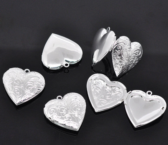 2 Silver Plated Picture/ Photo Locket Frame Pendant  29mm s3896. chs0717