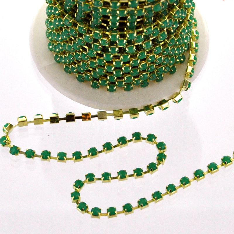 1 yard ( 3 feet ) Rhinestone Cup Chain, 3mm, gold brass base metal SPEARMINT GREEN colored opaque glass crystals fch0166