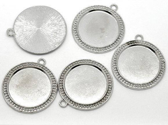 2 Silver Tone Metal Round Picture Frame Charm Pendant Blank for Cameo . inside diameter is 30mm, chs0459