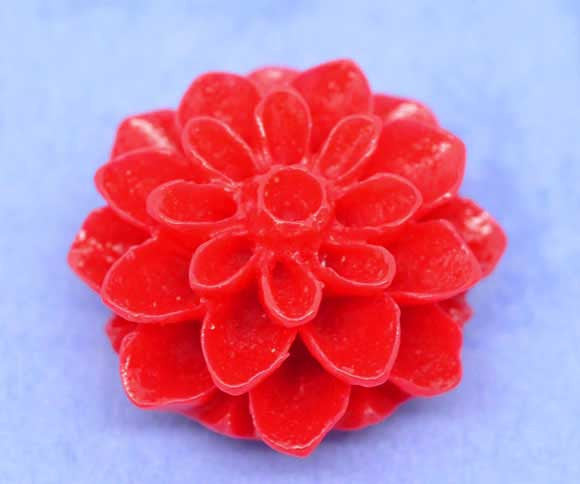 10 Resin Flower Cabochons, Chrysanthemum Mum . RED  .  16mm cab0128