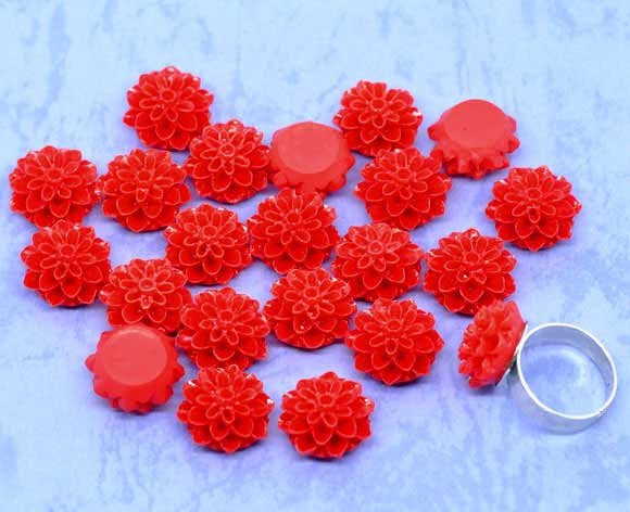 10 Resin Flower Cabochons, Chrysanthemum Mum . RED  .  16mm cab0128