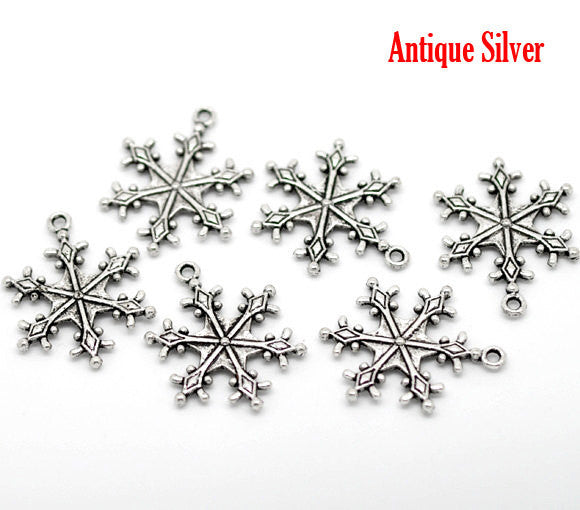 8 Silver Tone SNOWFLAKE Charms Pendants chs1167