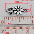 10 Antique Silver DAISY FLOWER Charm Pendants  chs1285