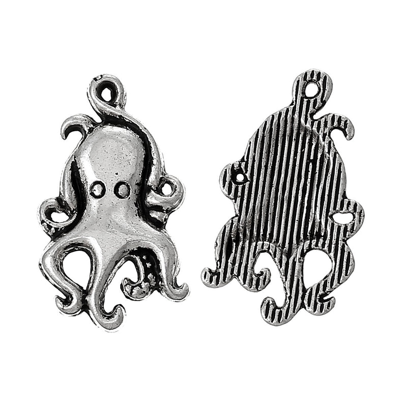 10 Silver Tone Metal Small OCTOPUS Charm Pendants  chs1300