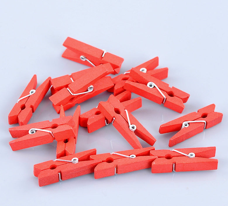 50 bulk package Small Painted Wood Clothespin Clip Findings, RED  fin0244