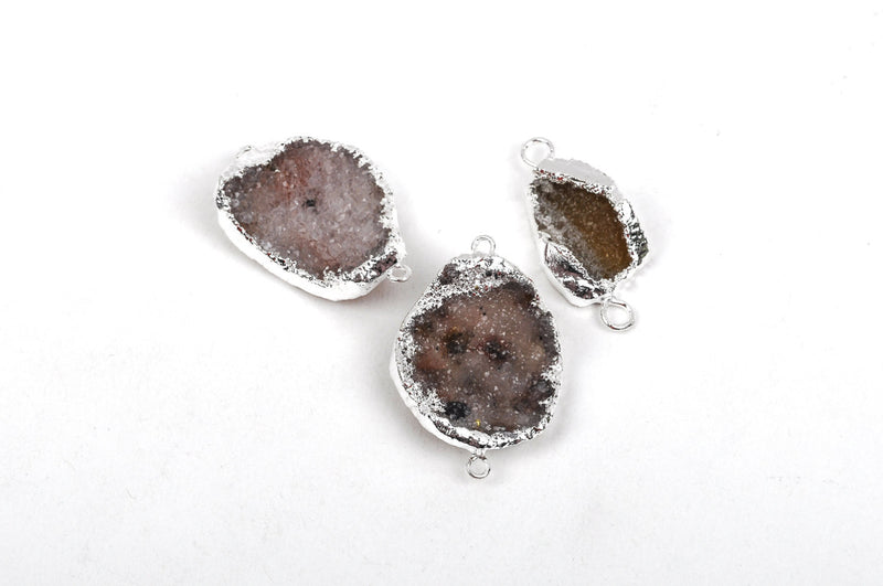 1 DRUZY Gemstone Connector Link, SILVER Electroplated Bezel, 1.5" long shades of tan, cream, off-white,   gdz0055