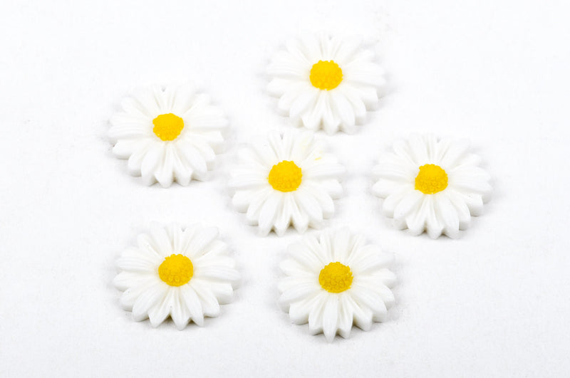 10 WHITE and YELLOW Daisy Resin Acrylic Flower Cabochons  23mm diameter cab0302