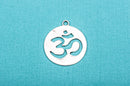5 Silver OM Yoga Symbol Meditation Charm Pendants, 1" diameter chs1794