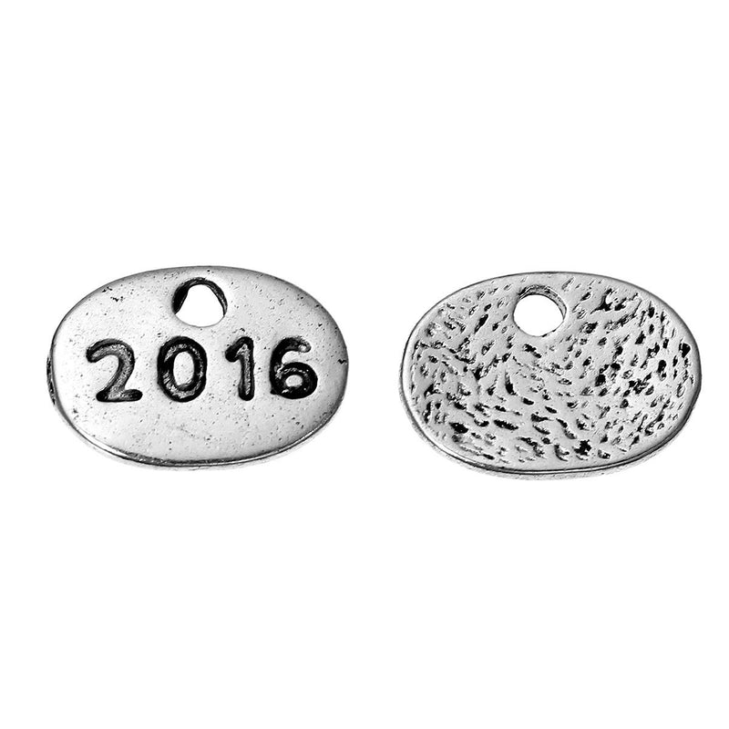 10 Antique Silver 2016 Graduation Charm Pendants, stamped oval disc, 2016 graduation charm,  chs2247