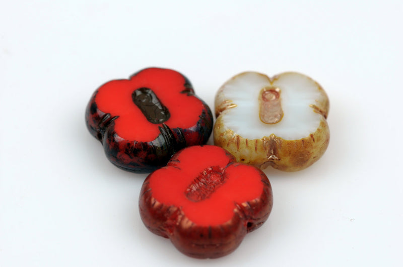 15 RED AND WHITE Poppy Flower Czech Glass Beads 12mm bgl1342