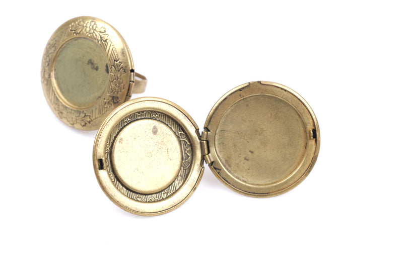 5 Brass LOCKET RING BLANKS, Large Antique Bronze Metal Photo Frame Locket Ring, fits 19mm outside, fits 24mm inside, adjustable, fin0519