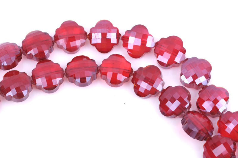 10 RED QUATREFOIL Crystal Glass Beads, checkerboard faceted,  20mm, bgl1347