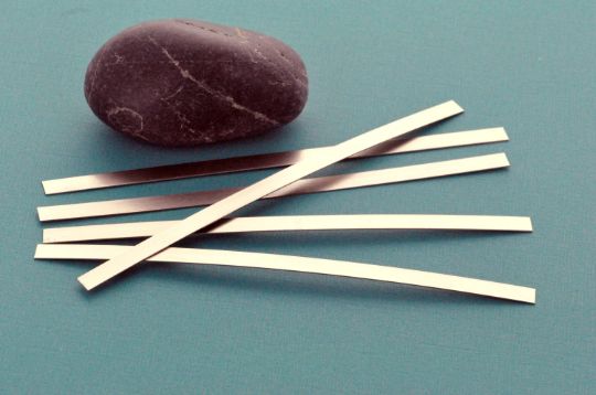 10 Aluminum Cuff Bracelet Stamping Blanks, 1/4" (6mm) wide, 6" long, 20 gauge  msb0029