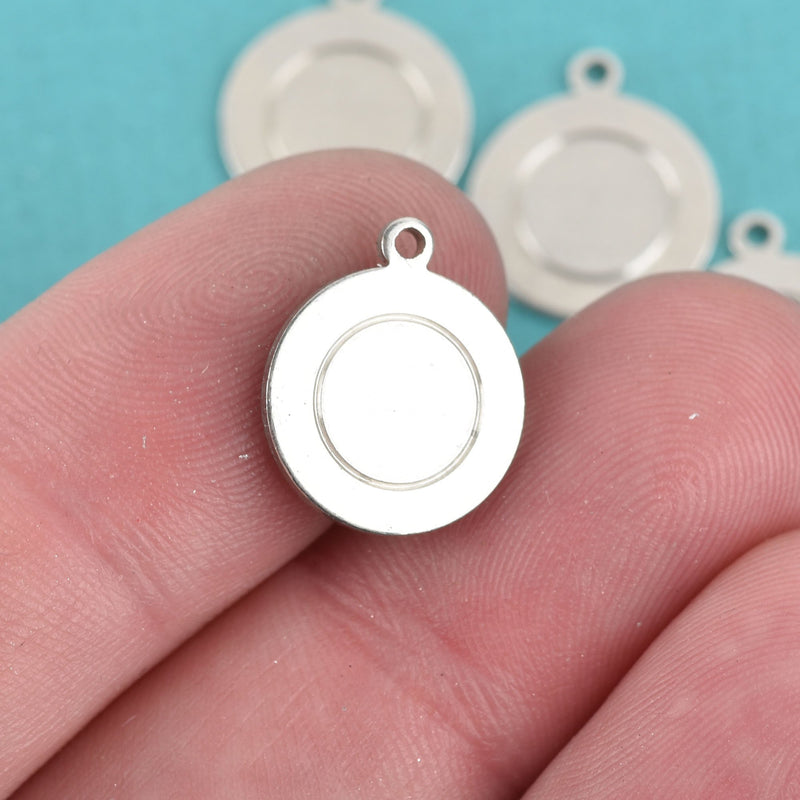 10 Aluminum Border Circle Disc Charm, silver metal stamping blanks with top loop, 13mm (1/2"), 16 gauge, msb0501